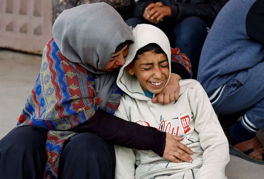 Israeli strikes kill 11 Palestinians including children and journalists in Gaza